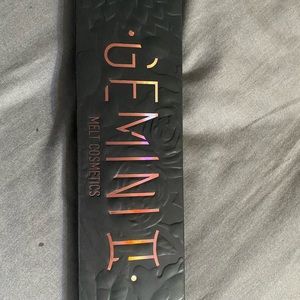 Melt Gemini pallet
